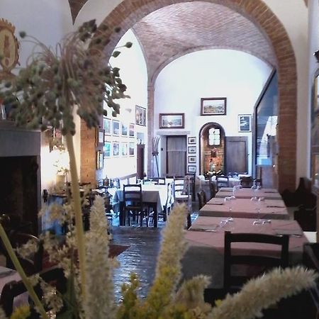 Cisterna Nel Borgo Hotell Castiglione dʼOrcia Exteriör bild