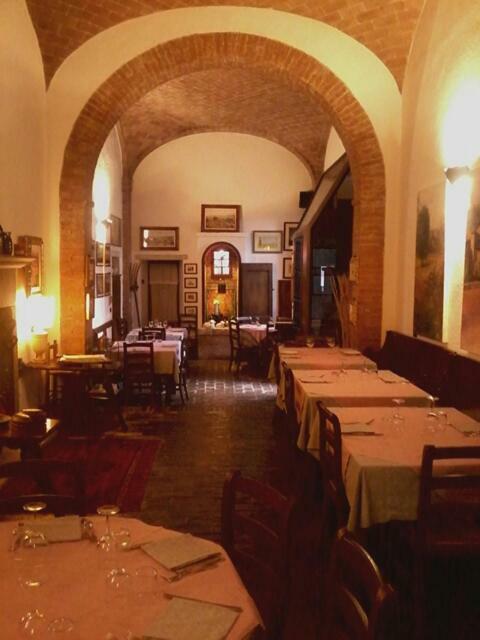 Cisterna Nel Borgo Hotell Castiglione dʼOrcia Exteriör bild